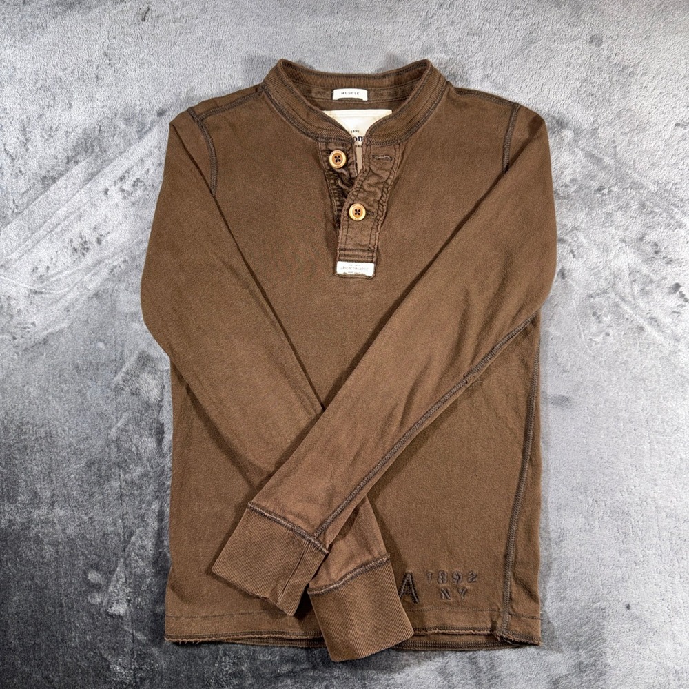 Abercrombie Kids Brown Long Sleeve Henley Muscle Fit Shirt Youth Medium